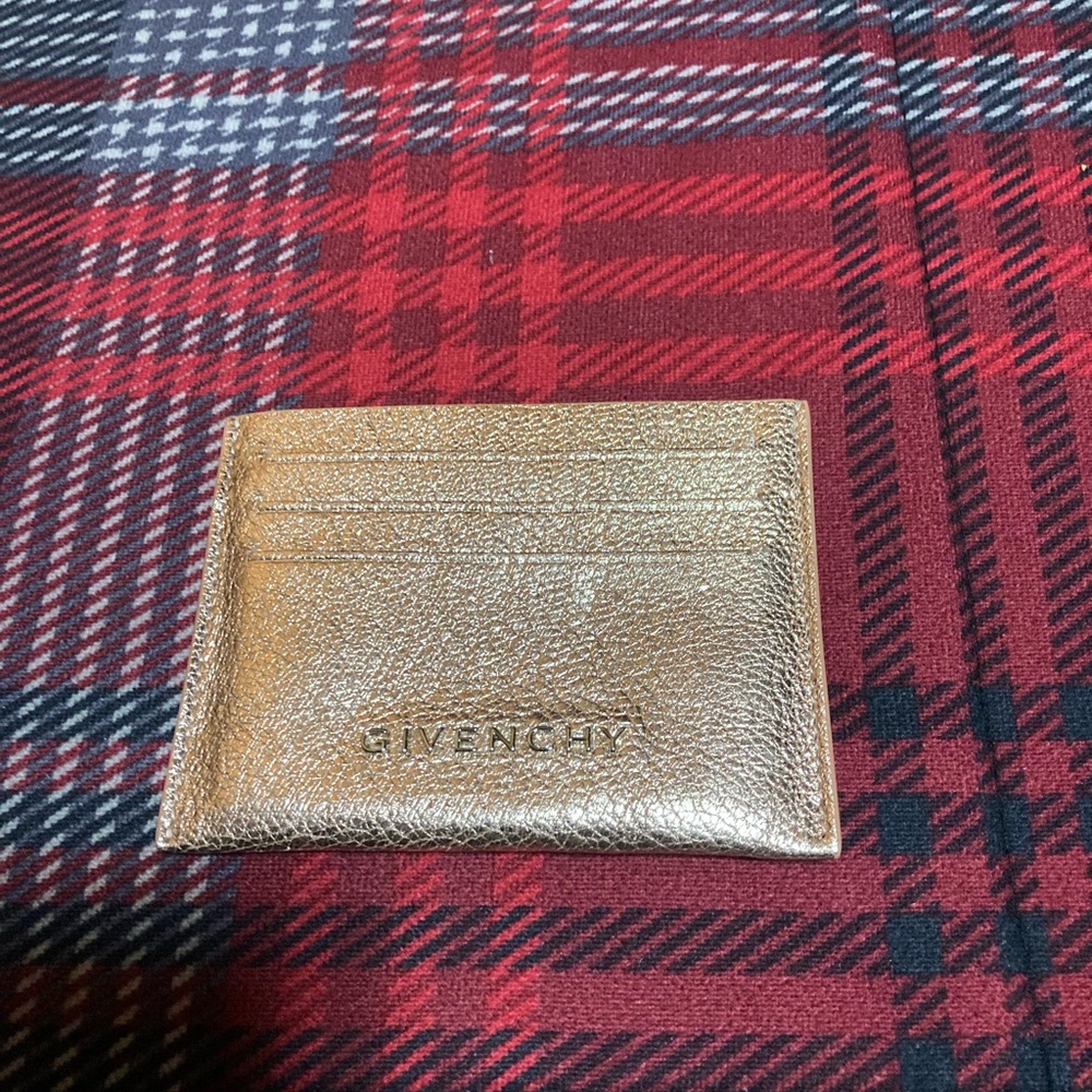 Givenchy Credit Card Holder …..